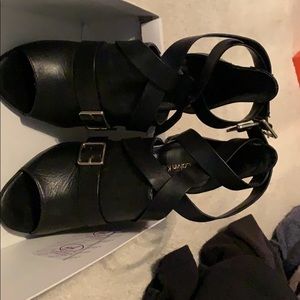 Calvin Klein zihanna calf heel